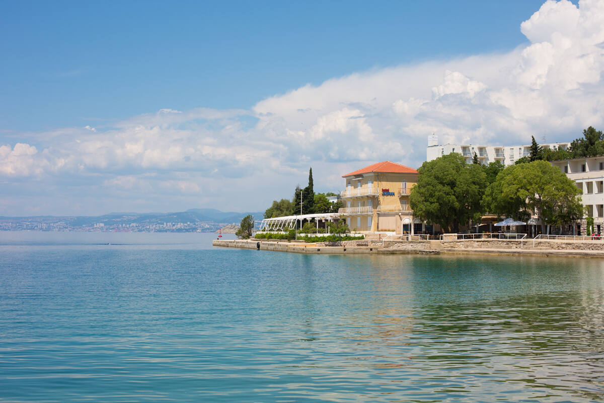 Omisalj hotel jadran 1